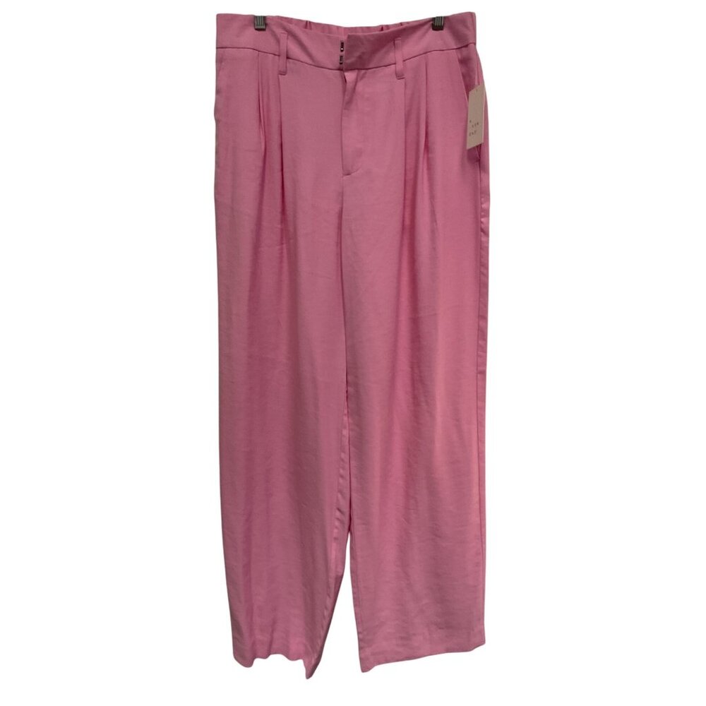 A New Day High-Waisted Pink Pleated Pant  Size 8 Lightweight Fabric For Women